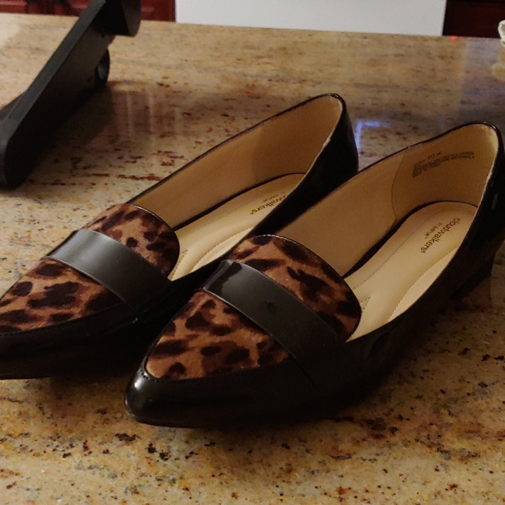 Woman's Cloudwalkers Leopard Print Shoes 10W